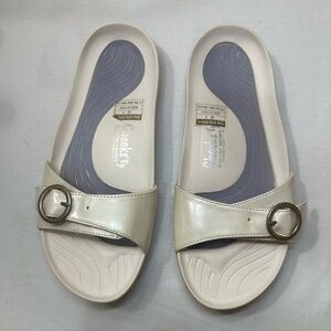 NWOT Cheeks Cream Sandals Minimalist Comfort
